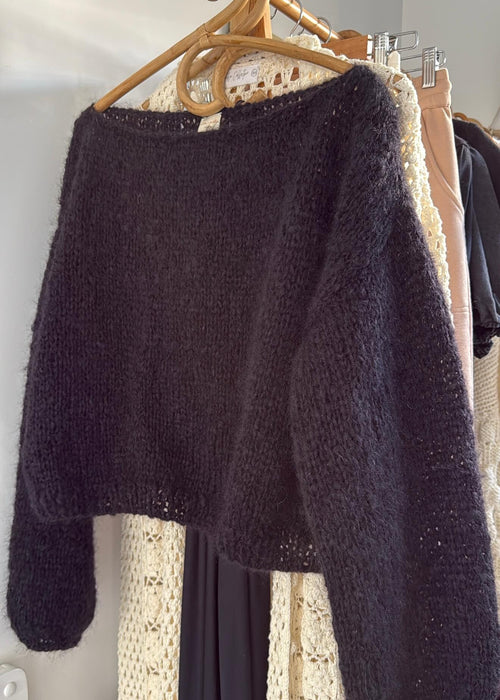 WORN + WILDER // The Cropped Boatneck // Black