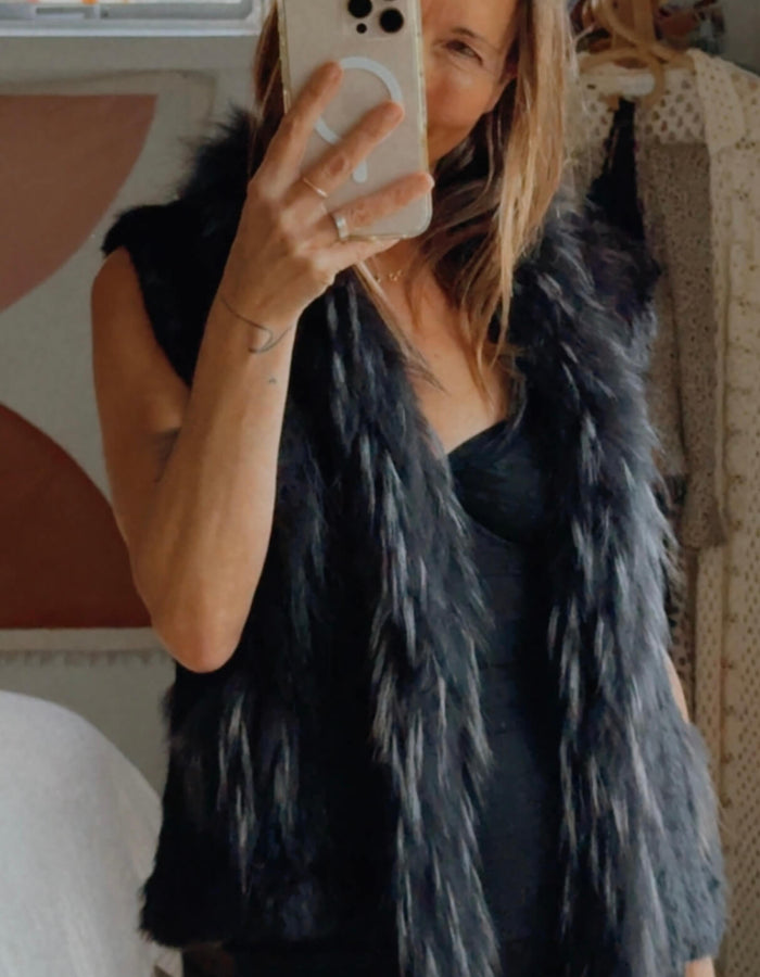 RABBIT FUR VEST // NOIR // Small