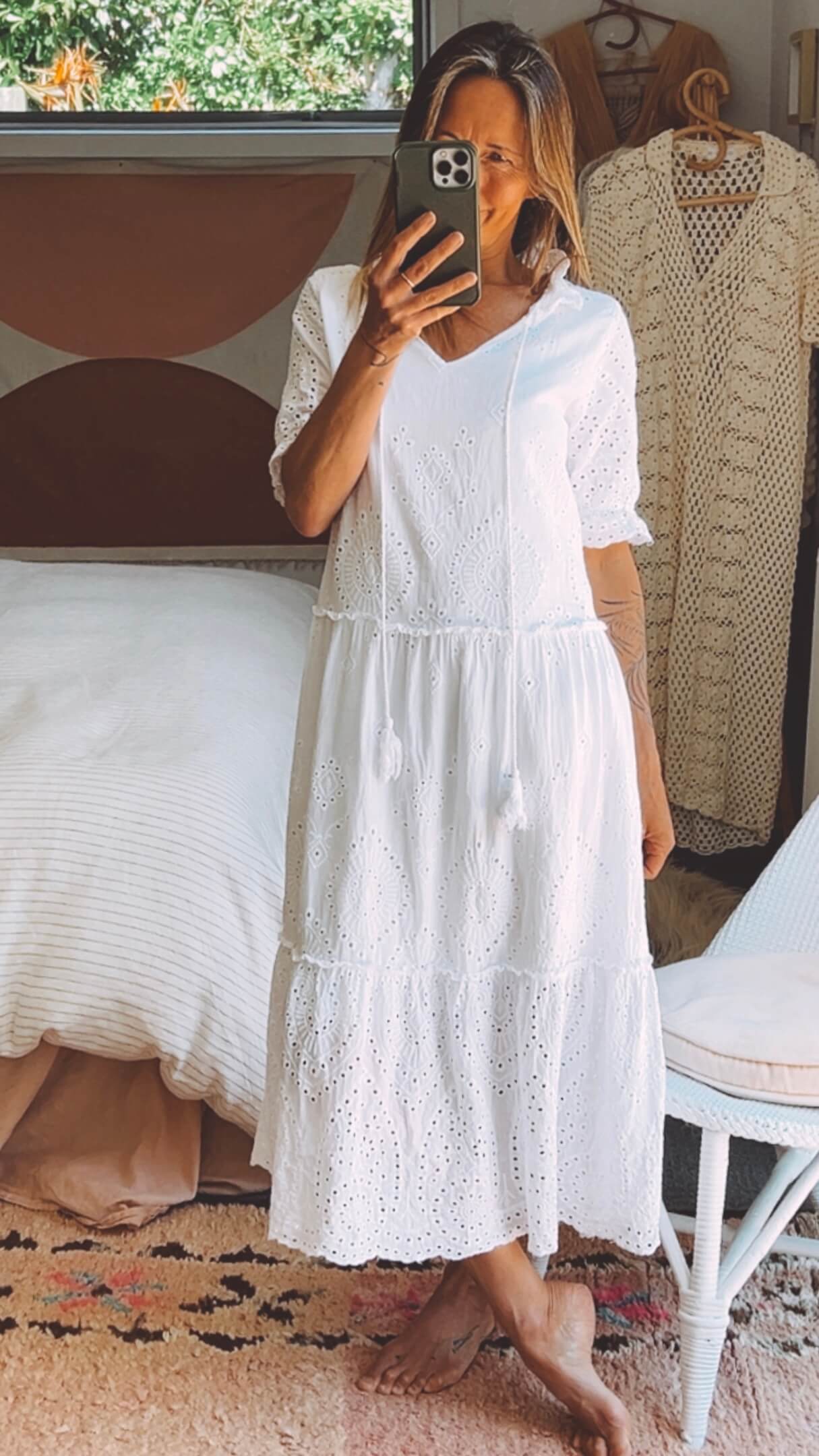 White Cotton Broderie Anglaise Dress // Small