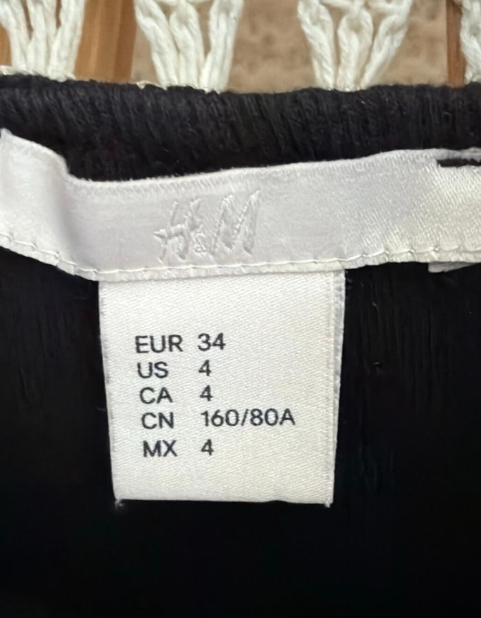 H&M // Black Cotton Cami // Small