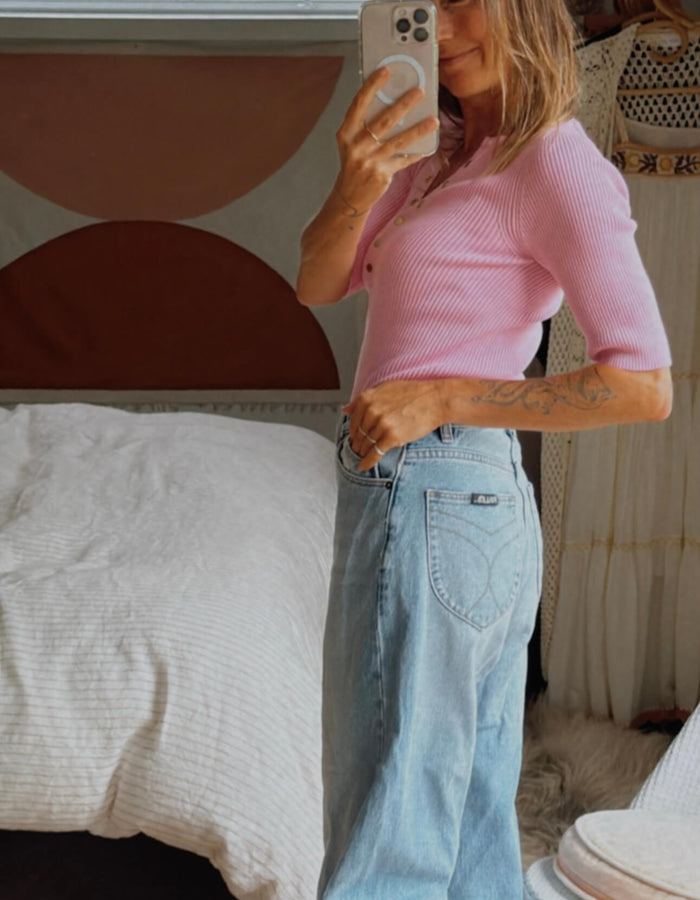 DECJUBA // Pink Ribbed Tee // Small