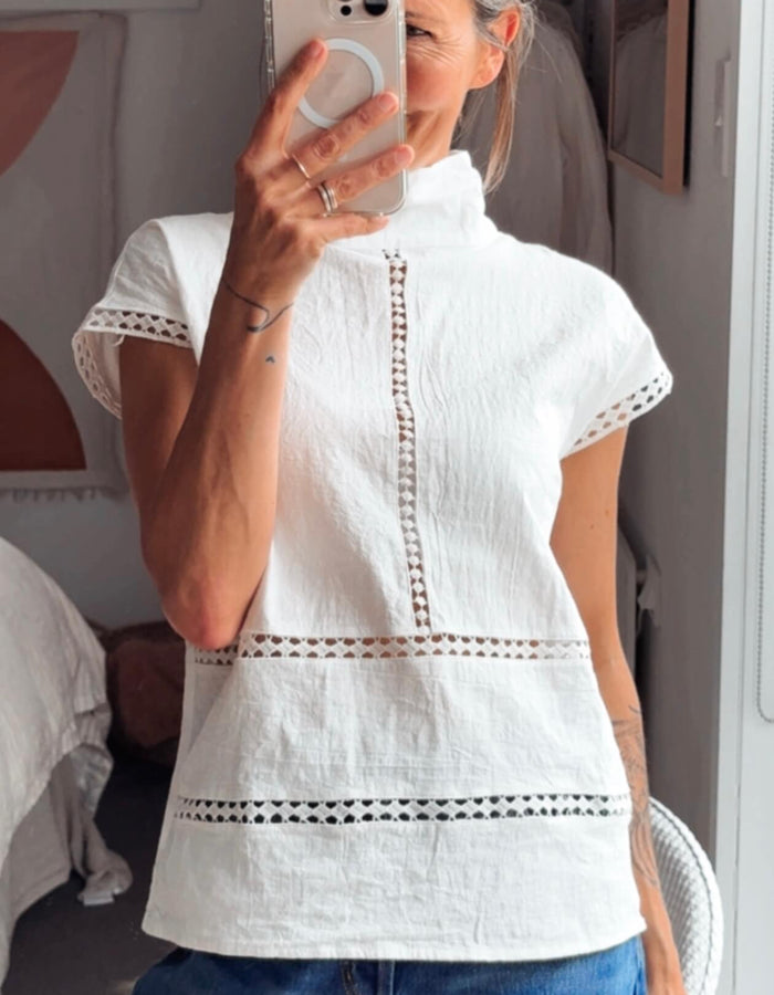 WHITE COTTON // Mandarin Cut-Out Blouse // Small