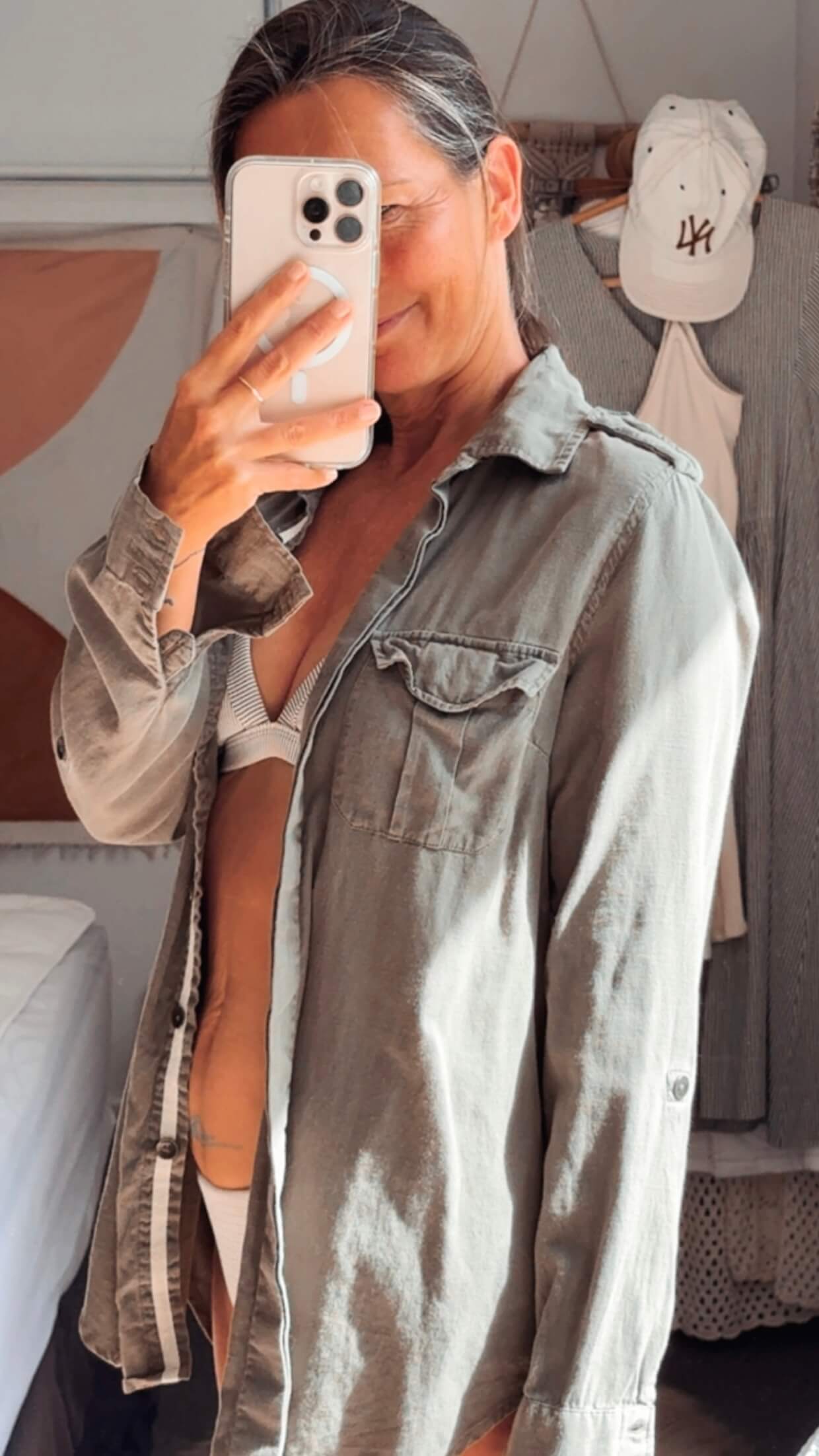 ROXY // Mountains & Waves Army Shirt // Small