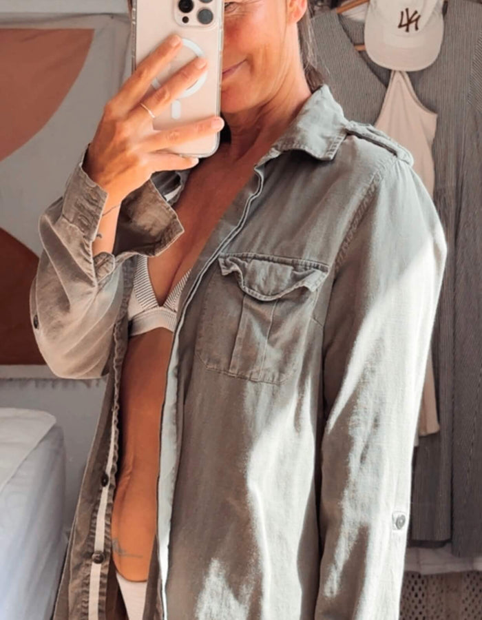 ROXY // Mountains & Waves Army Shirt // Small