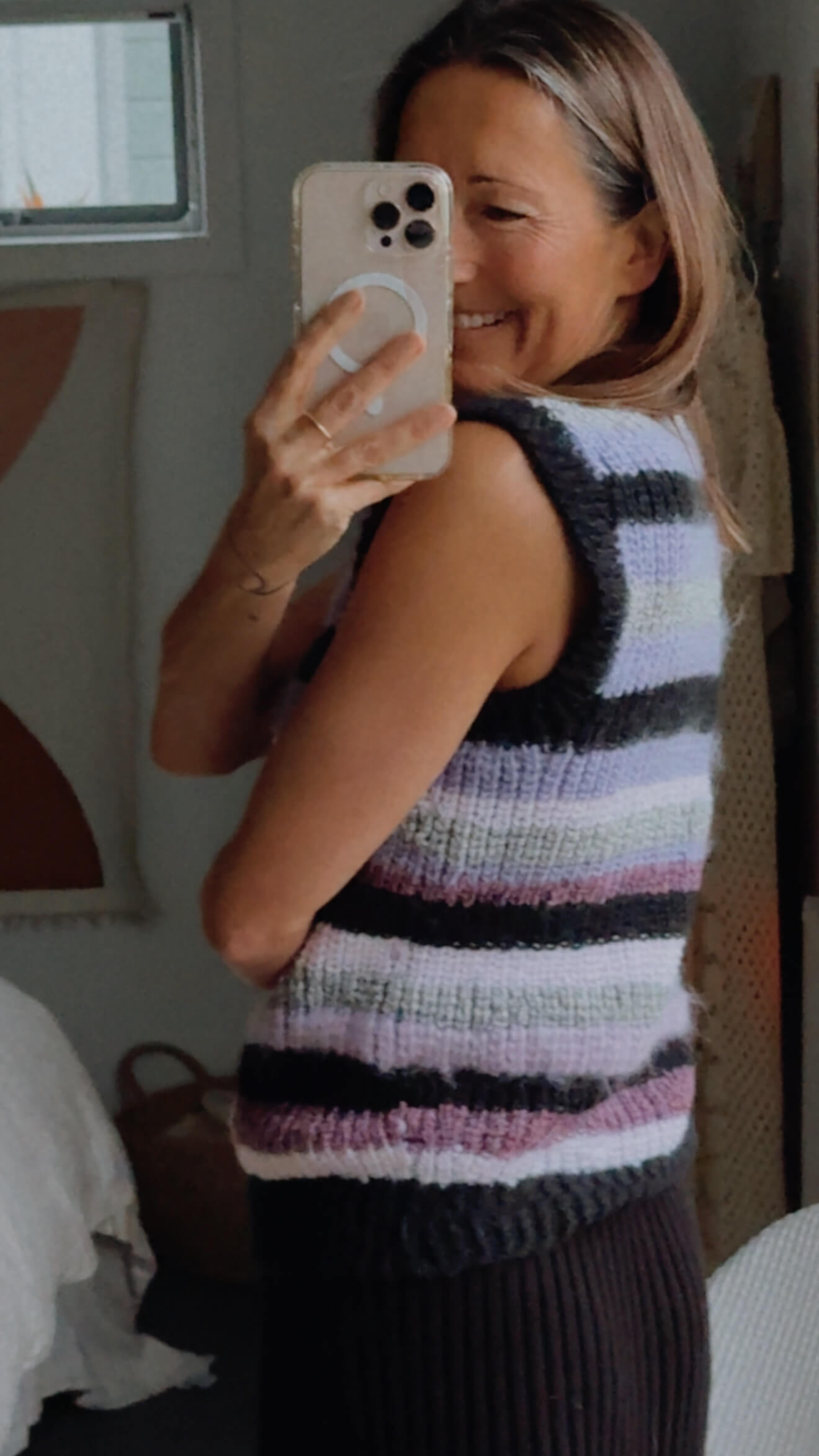 HAND-KNITTED VEST // Pure Wool // Striped // Small