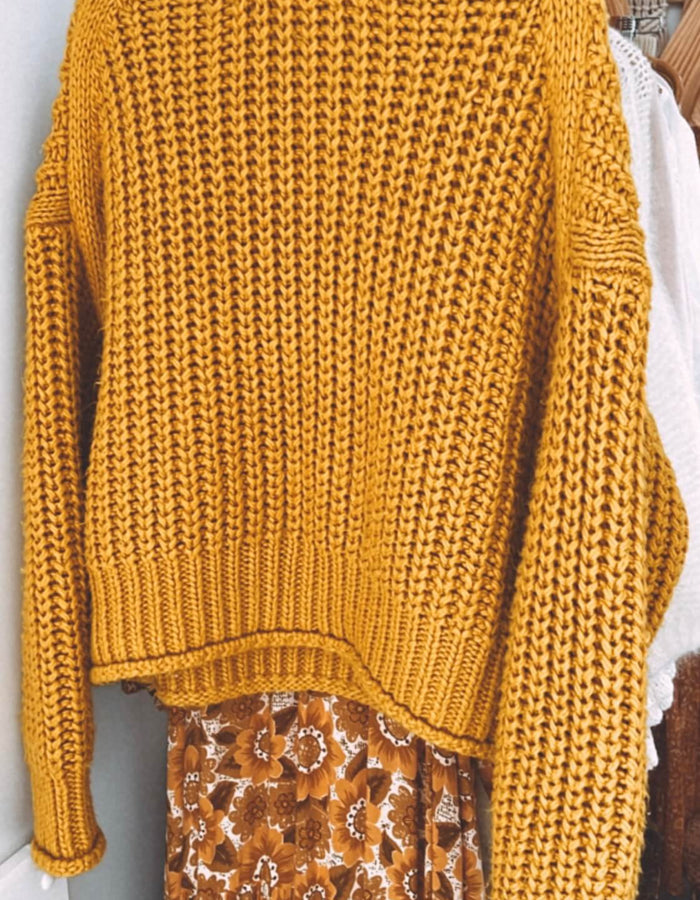 H&M Mustard Turtleneck Jersey // XL