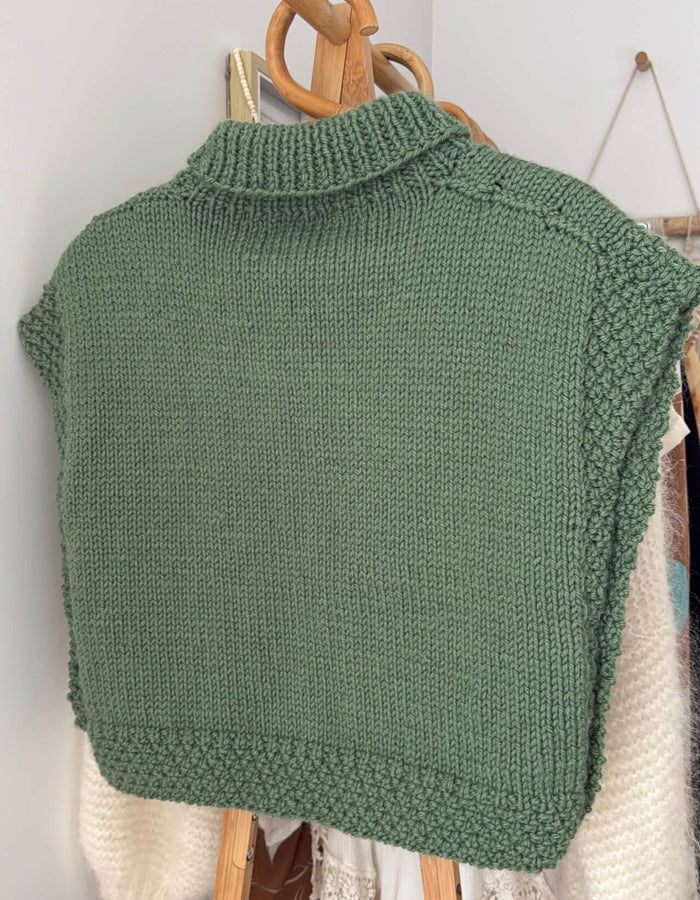 HAND-KNITTED VEST // Fern Green // Small