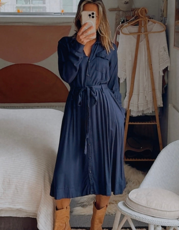 HEINE // Navy Midi Shirt Dress // M/L
