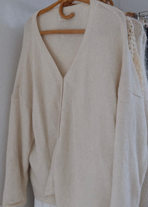 MEG BY DESIGN // Oversized Pure Wool Cardi // Cream // Free Size