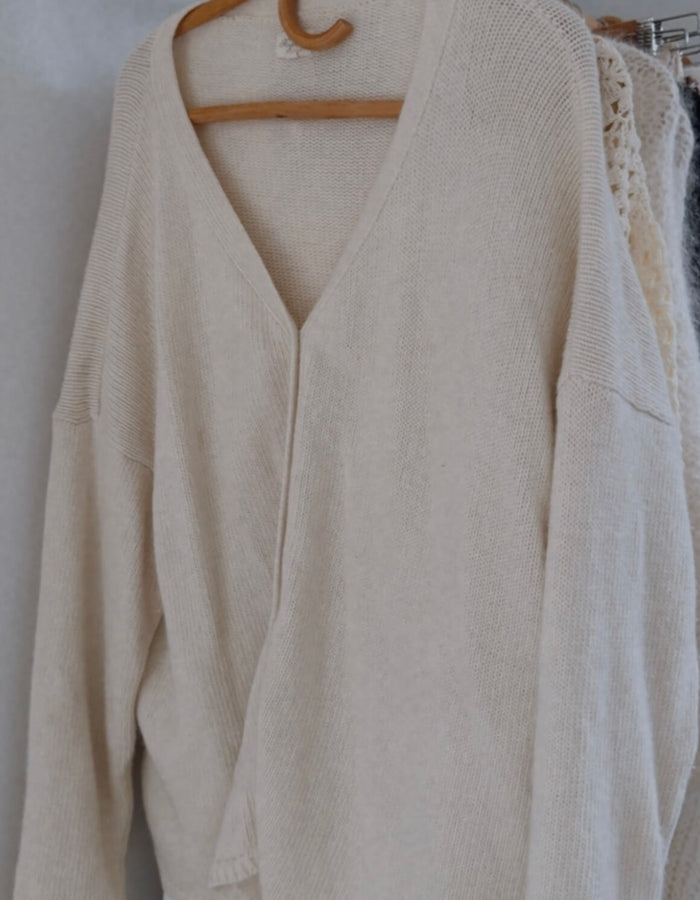 MEG BY DESIGN // Oversized Pure Wool Cardi // Cream // Free Size