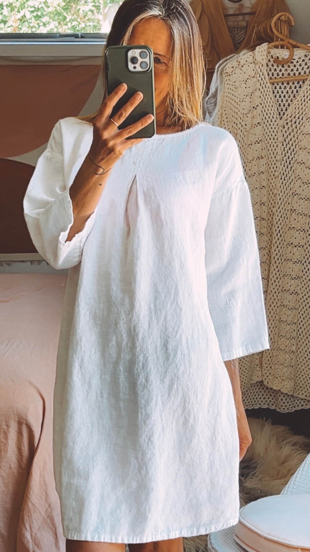 White Linen Shift Dress // Small