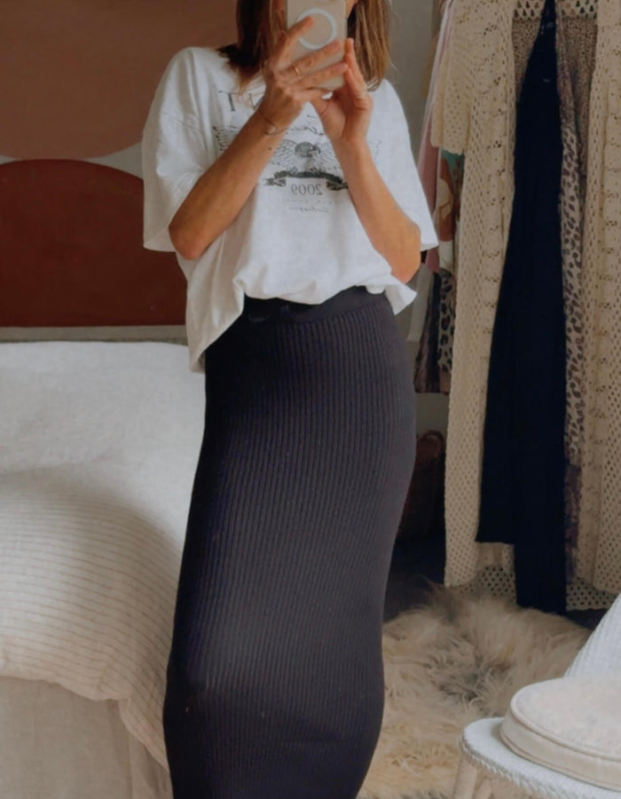 WINNIE & CO // Knitted Maxi Skirt // Black // XS/S