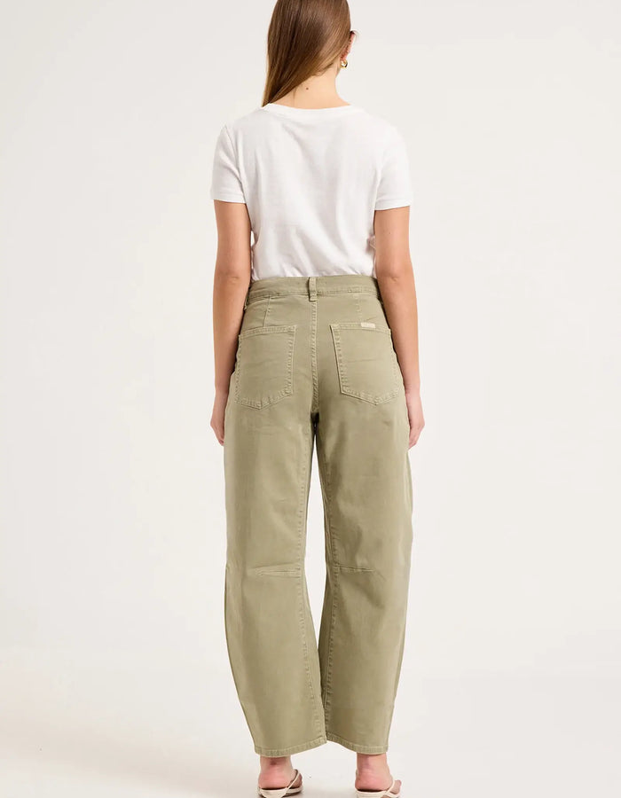 ROLLA'S // Gigi Barrel Trade Jean // DRILL SUMMER OLIVE // Size 30