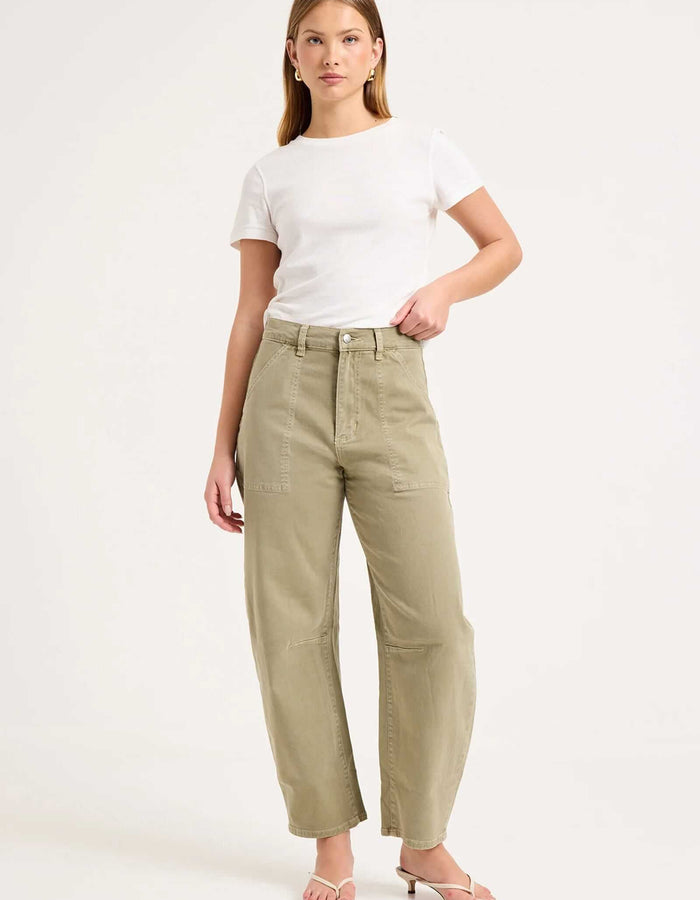 ROLLA'S // Gigi Barrel Trade Jean // DRILL SUMMER OLIVE // Size 30