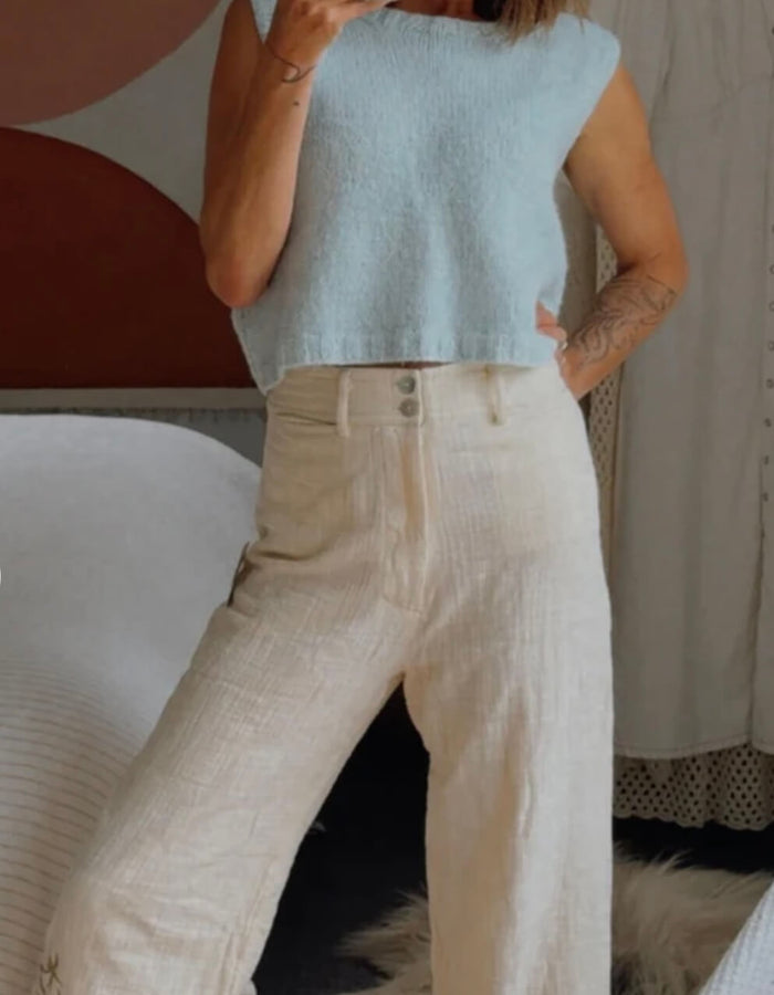 HAND-KNITTED VEST // Pure Wool // Duck Egg Blue // Small