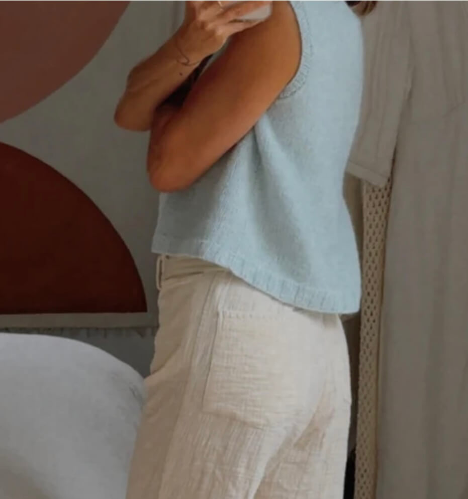 HAND-KNITTED VEST // Pure Wool // Duck Egg Blue // Small