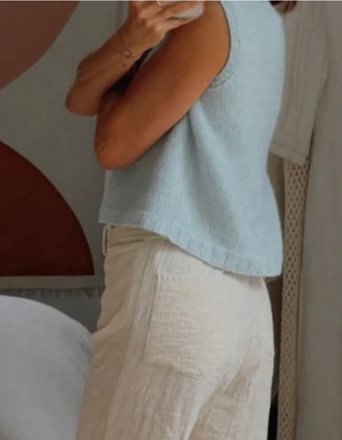 HAND-KNITTED VEST // Pure Wool // Duck Egg Blue // Small