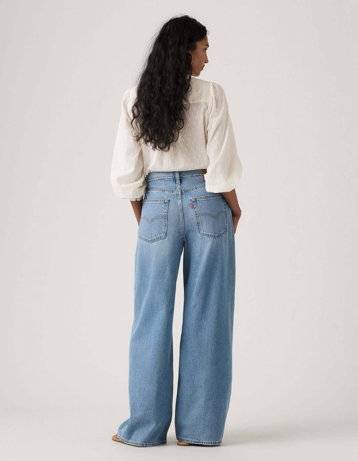 LEVI'S® // Women's XL Straight Jeans // Good Grades // Size 31