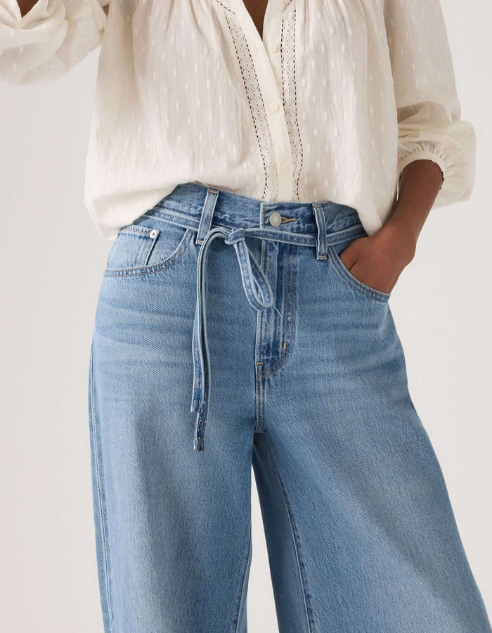 LEVI'S® // Women's XL Straight Jeans // Good Grades // Size 31