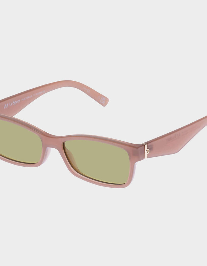 LE SPECS Plateau Sunglasses BNWT // Clay