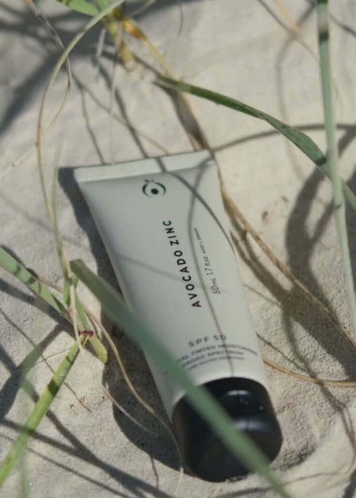 Avocado Zinc SPF 50 Natural Tinted Moisturiser - Light/Medium // 50 mL
