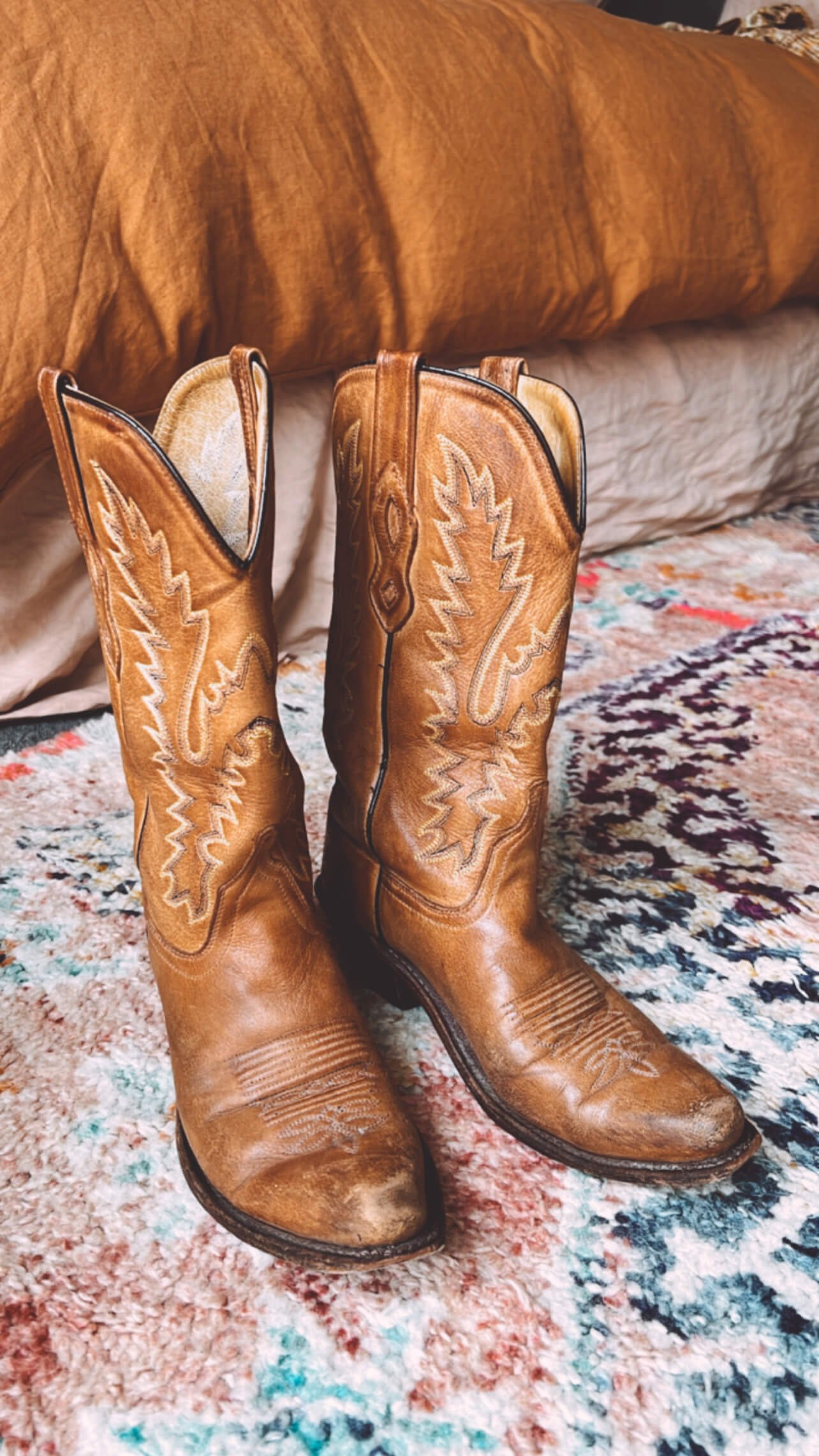 Old West Tan Leather Cowboy Boots  //  Size 39